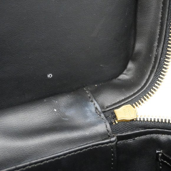 CHANEL Black Patent Leather Vanity Bag - Picture 16 of 16